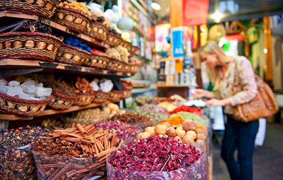 بازار مبیرا (Gold Souk و Spice Souk)